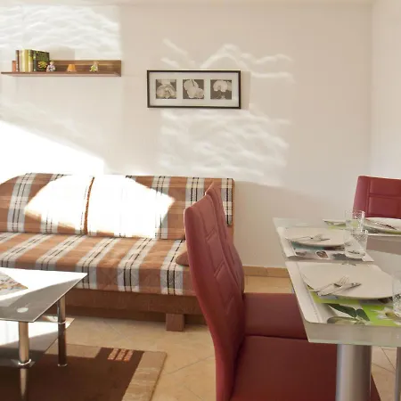 Quaint In With Garden